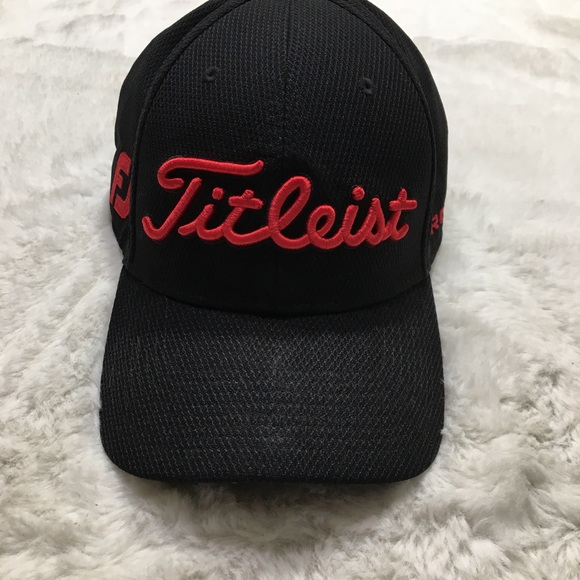 Titleist FJ black/red hat size L/XL